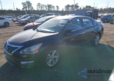 2015 Nissan Altima 2.5 из США, поврежденный, VIN 1N4AL3AP0FN399843